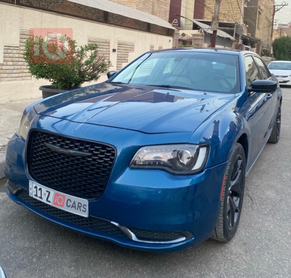 کرایسلەر 300